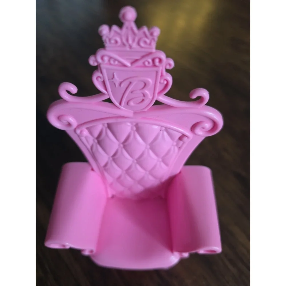 Barbie Doll House Swan Lake Castle Princess big Pink Throne Chair Vintage